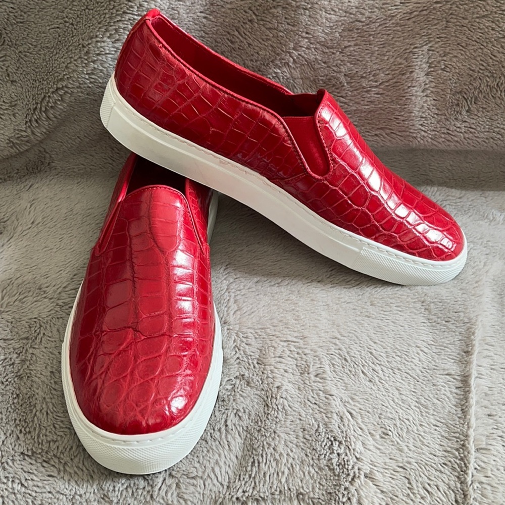 NWOB RODNEY P. HUNT RED CROC LOAFERS 10